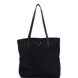 PRADA プラダ ブラック ナイロン ポーチ 1N0021 VELA NERO セール】プラダ☆ナイロン ポーチ トライアングルロゴ☆1NA021 (PRADA